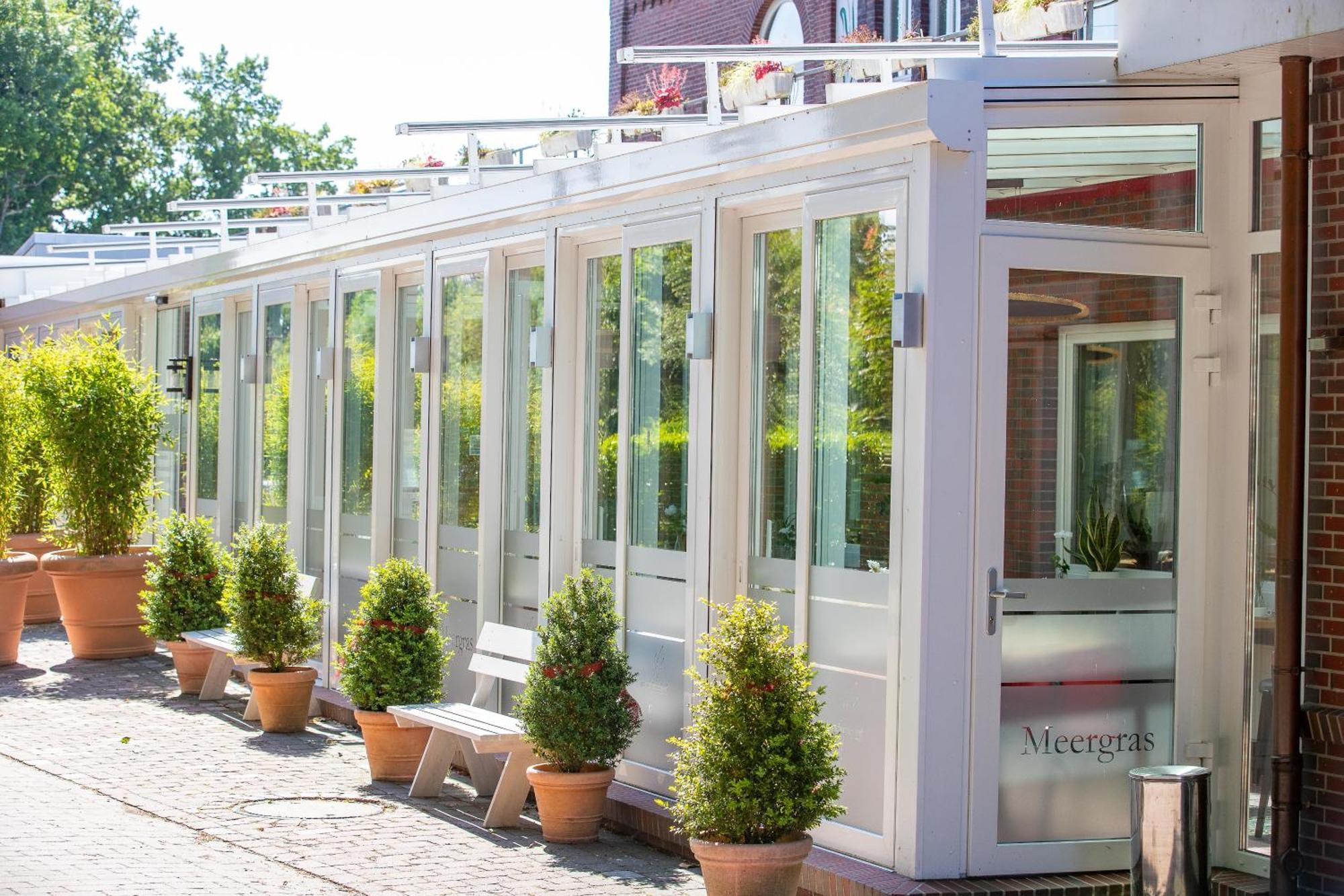 Hotel Im Schuetzenhof, Jever Exterior photo