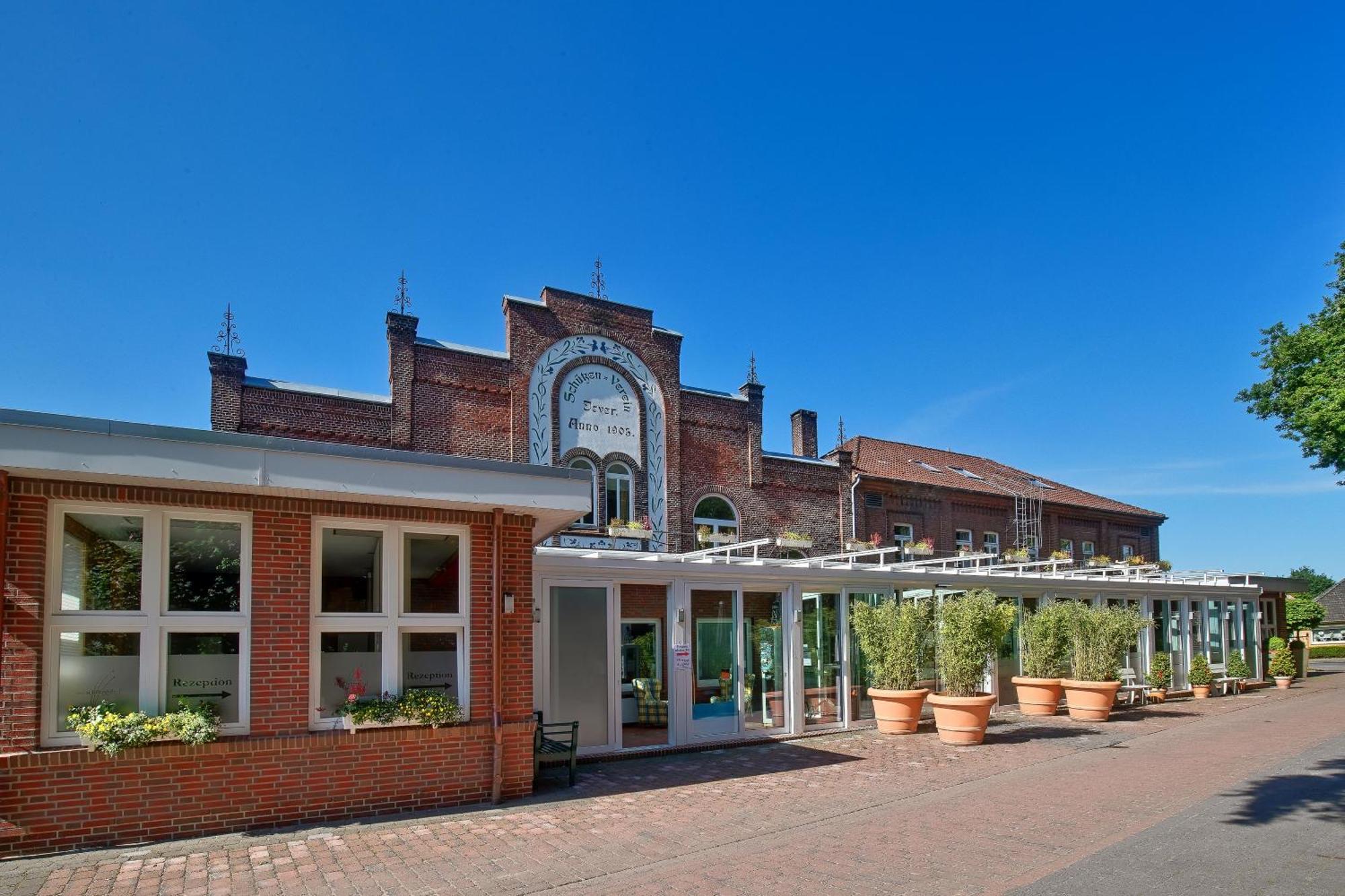 Hotel Im Schuetzenhof, Jever Exterior photo