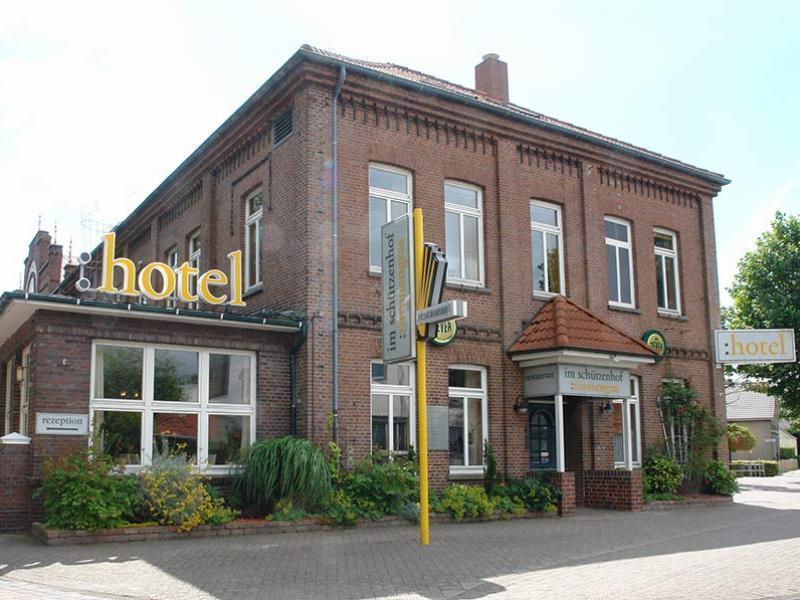 Hotel Im Schuetzenhof, Jever Exterior photo