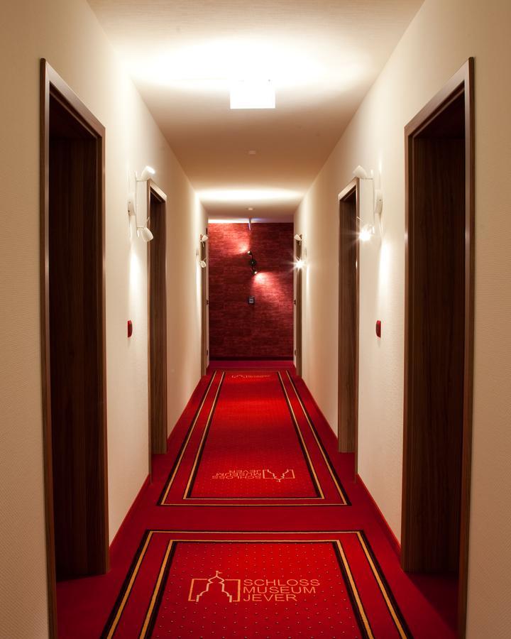 Hotel Im Schuetzenhof, Jever Exterior photo