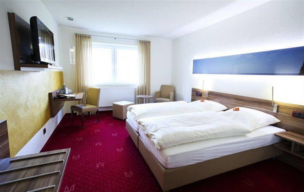 Hotel Im Schuetzenhof, Jever Exterior photo
